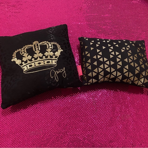 set of two black & gold juicy couture pillows - Picture 1 of 4
